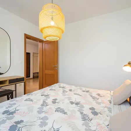 4 Guests In Medulin Apartamento *